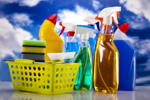 Professional end of tenancy cleaning in a Fulham flat kitchen
