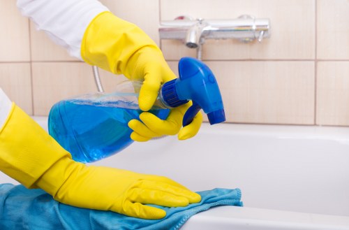 End of tenancy cleaning for a Fulham home with careful detailing