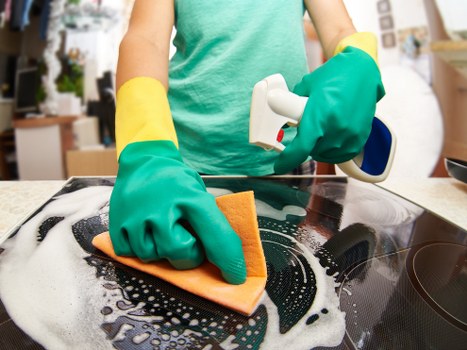 Regular window cleaning coverage for homes and businesses across Fulham
